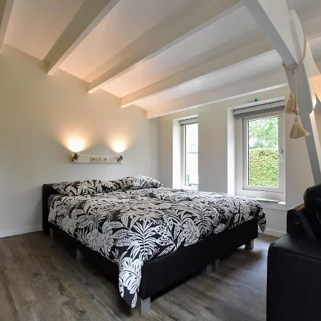 Modern In With River Nearby Apartamento *